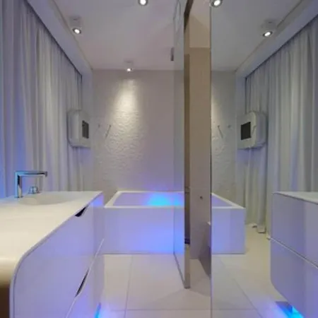 فندق إي سويت 5*