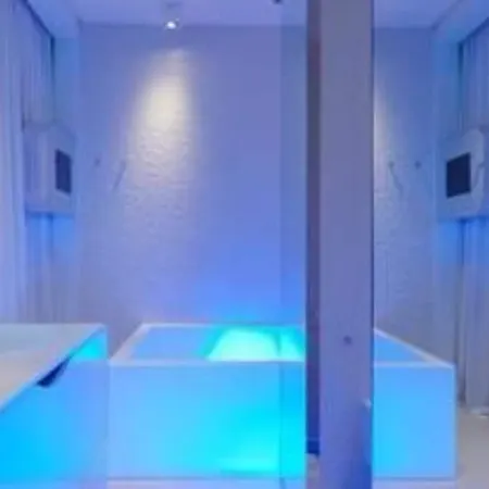 فندق إي سويت 5*