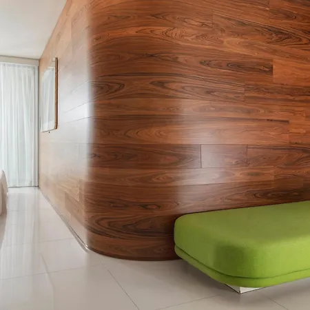 ホテル I-suite 5*