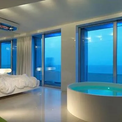 فندق إي سويت 5*