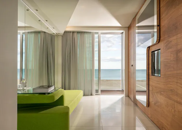 I-suite Hotel