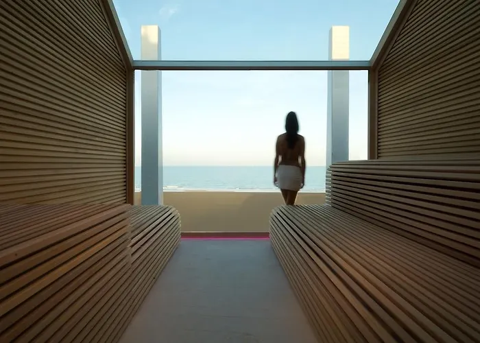 I-suite Hotel