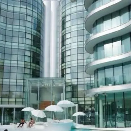 Hotel I-suite