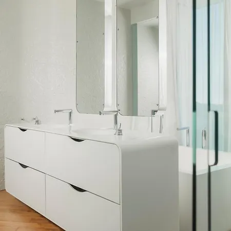 فندق إي سويت 5*