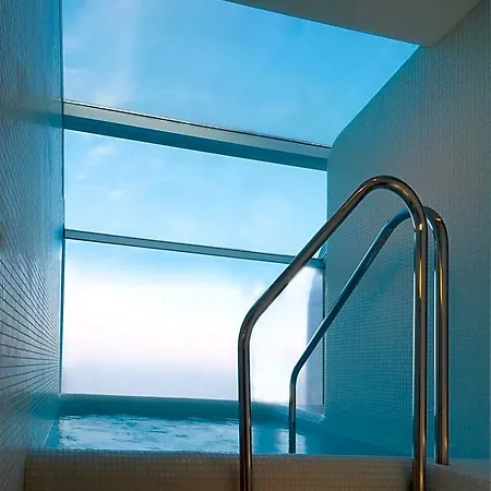 Hotel I-suite 5*