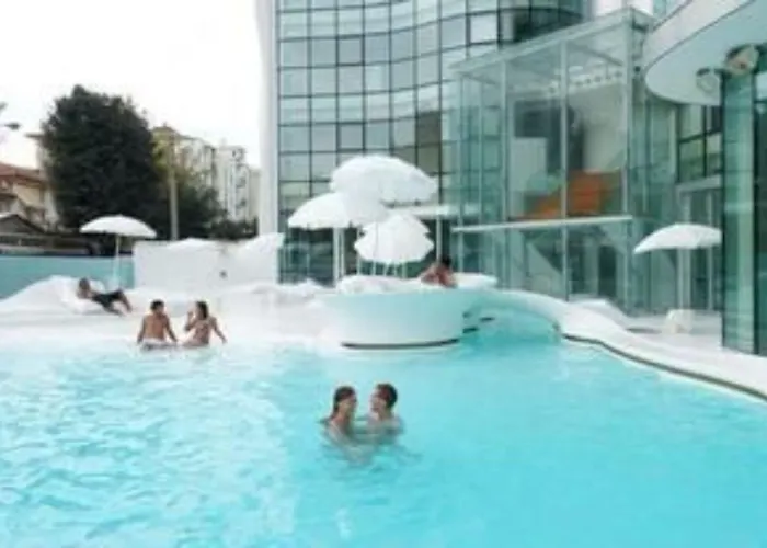 Szálloda I-suite 5*